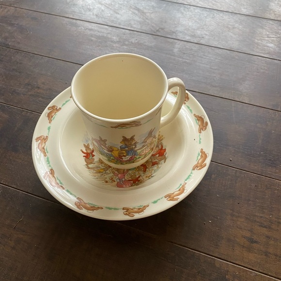 Royal Doulton Bunnykins Bowl and cup - Picture 6 of 9